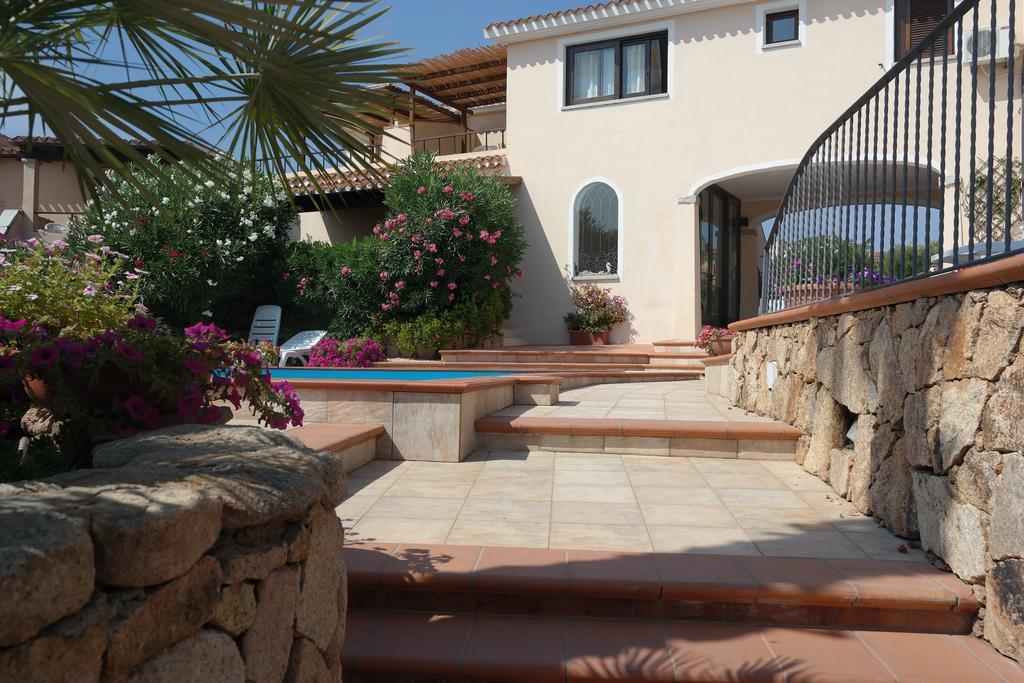 Sardinia Blu Residence Golfo Aranci Exterior photo