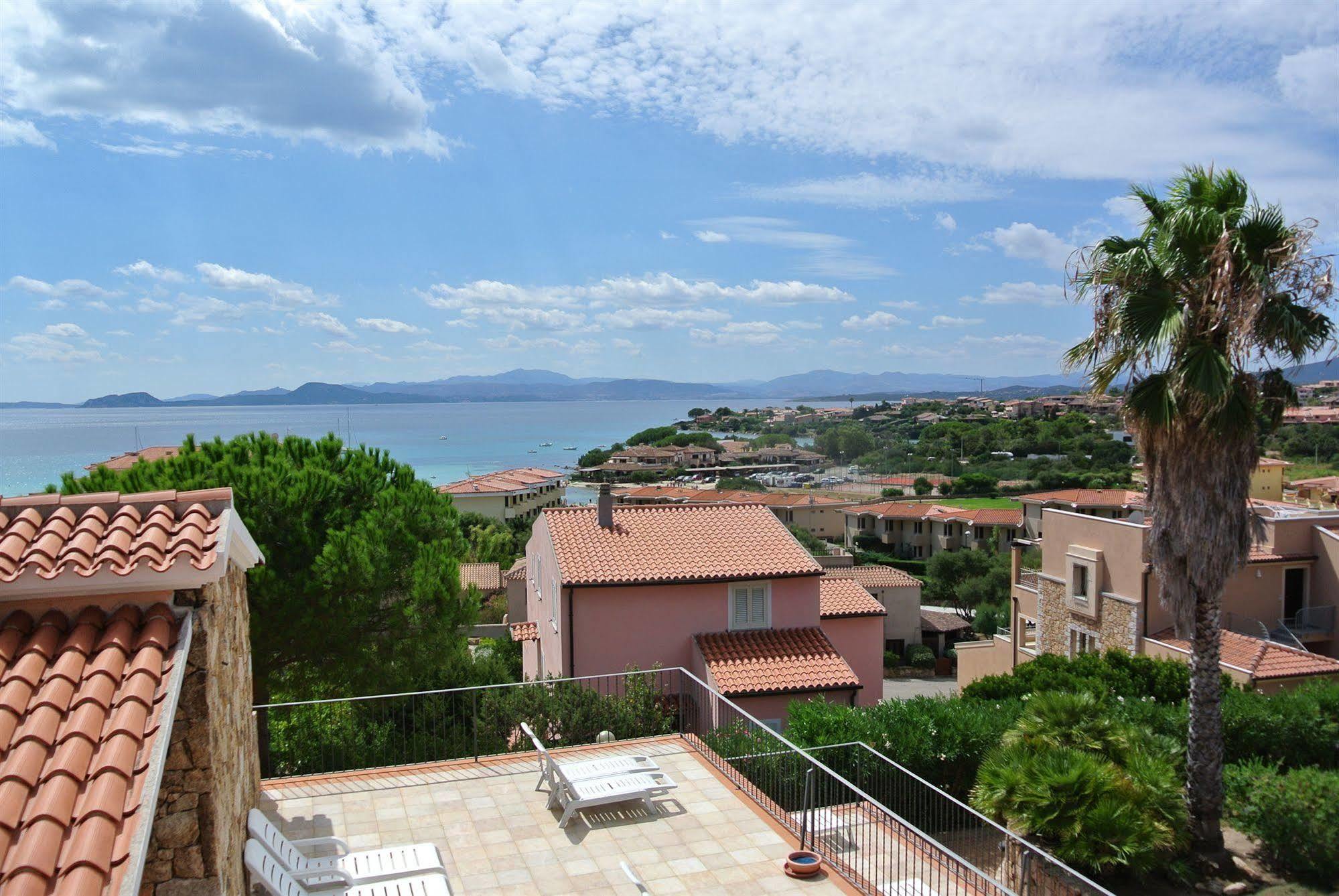 Sardinia Blu Residence Golfo Aranci Exterior photo